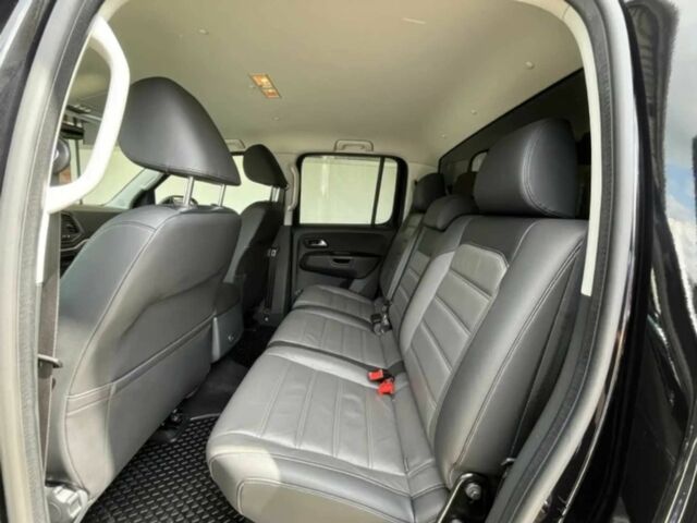 Черный Фольксваген Амарок, объемом двигателя 3 л и пробегом 35 тыс. км за 10000 $, фото 10 на Automoto.ua