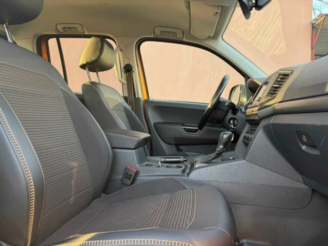 Черный Фольксваген Амарок, объемом двигателя 3 л и пробегом 89 тыс. км за 16200 $, фото 4 на Automoto.ua