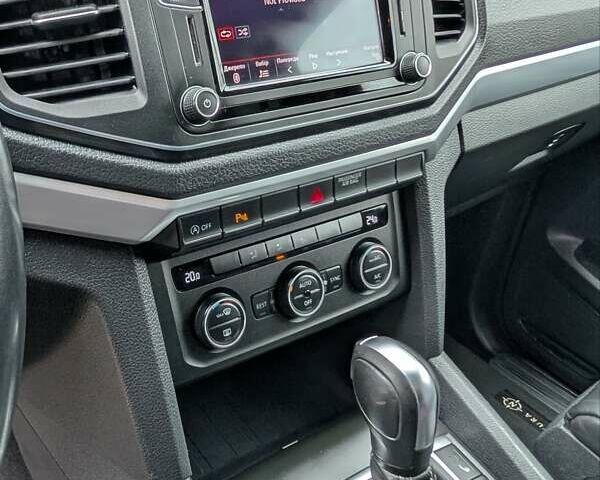 Черный Фольксваген Амарок, объемом двигателя 2.97 л и пробегом 170 тыс. км за 45412 $, фото 8 на Automoto.ua
