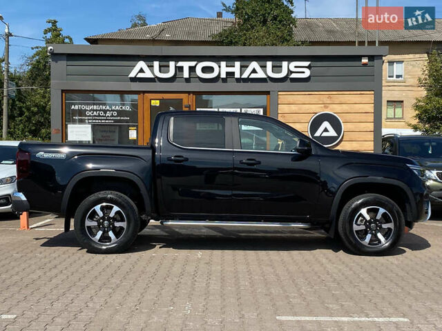 Черный Фольксваген Амарок, объемом двигателя 3 л и пробегом 42 тыс. км за 65000 $, фото 3 на Automoto.ua