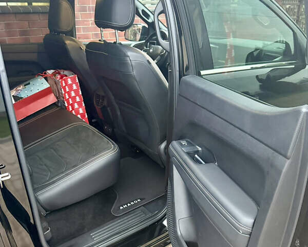 Чорний Фольксваген Амарок, об'ємом двигуна 3 л та пробігом 55 тис. км за 60000 $, фото 31 на Automoto.ua