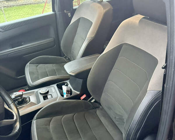 Чорний Фольксваген Амарок, об'ємом двигуна 3 л та пробігом 55 тис. км за 60000 $, фото 28 на Automoto.ua