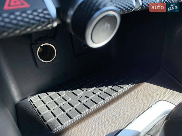 Черный Фольксваген Амарок, объемом двигателя 3 л и пробегом 44 тыс. км за 59900 $, фото 29 на Automoto.ua