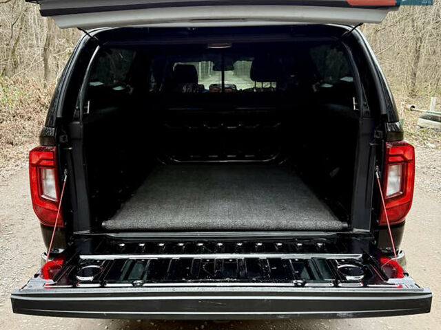 Чорний Фольксваген Амарок, об'ємом двигуна 3 л та пробігом 55 тис. км за 60000 $, фото 7 на Automoto.ua