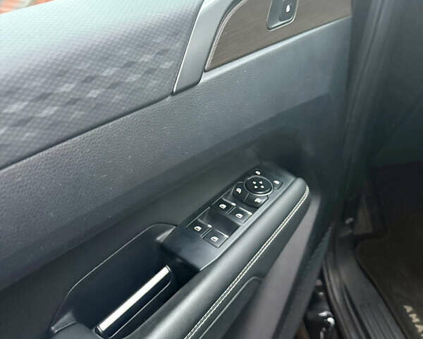 Чорний Фольксваген Амарок, об'ємом двигуна 3 л та пробігом 55 тис. км за 60000 $, фото 17 на Automoto.ua