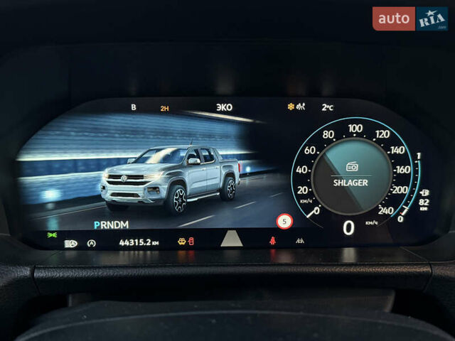 Черный Фольксваген Амарок, объемом двигателя 3 л и пробегом 44 тыс. км за 59900 $, фото 25 на Automoto.ua