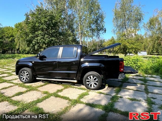 Чорний Фольксваген Амарок, об'ємом двигуна 2 л та пробігом 239 тис. км за 18500 $, фото 3 на Automoto.ua