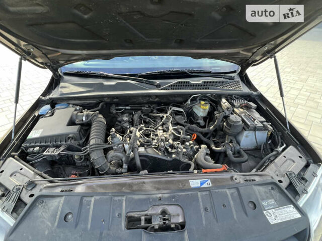 Коричневий Фольксваген Амарок, об'ємом двигуна 1.97 л та пробігом 346 тис. км за 15750 $, фото 12 на Automoto.ua