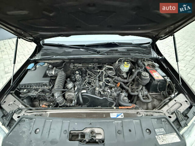 Коричневий Фольксваген Амарок, об'ємом двигуна 1.97 л та пробігом 346 тис. км за 15750 $, фото 6 на Automoto.ua