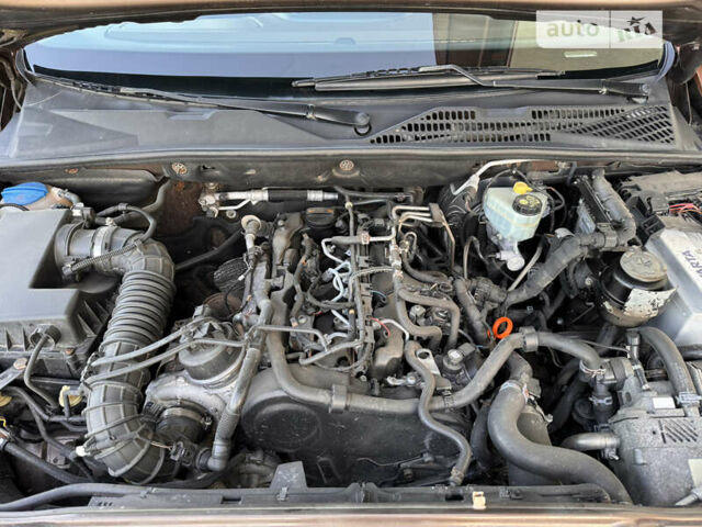 Коричневий Фольксваген Амарок, об'ємом двигуна 2 л та пробігом 198 тис. км за 18700 $, фото 28 на Automoto.ua