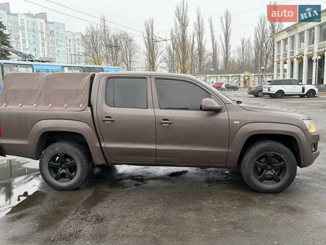 Коричневый Фольксваген Амарок, объемом двигателя 2 л и пробегом 310 тыс. км за 16000 $, фото 3 на Automoto.ua