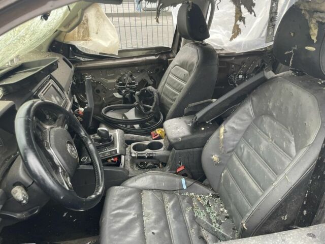 Коричневый Фольксваген Амарок, объемом двигателя 3 л и пробегом 320 тыс. км за 8000 $, фото 4 на Automoto.ua