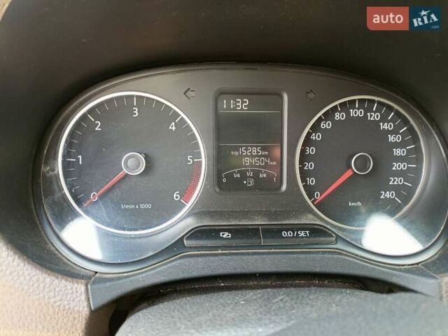 Сірий Фольксваген Амарок, об'ємом двигуна 2 л та пробігом 194 тис. км за 16800 $, фото 1 на Automoto.ua