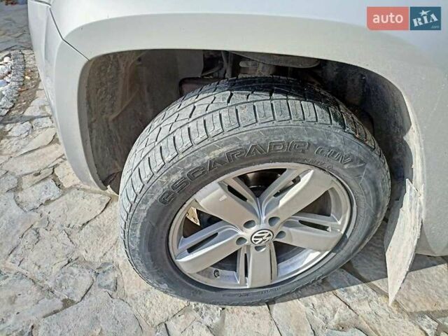 Сірий Фольксваген Амарок, об'ємом двигуна 2 л та пробігом 194 тис. км за 16800 $, фото 9 на Automoto.ua