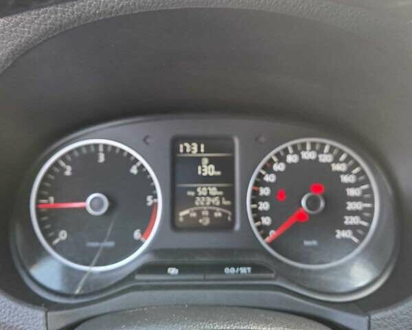 Серый Фольксваген Амарок, объемом двигателя 1.97 л и пробегом 223 тыс. км за 17200 $, фото 30 на Automoto.ua