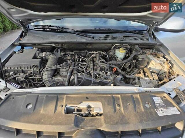 Серый Фольксваген Амарок, объемом двигателя 1.97 л и пробегом 223 тыс. км за 17200 $, фото 35 на Automoto.ua