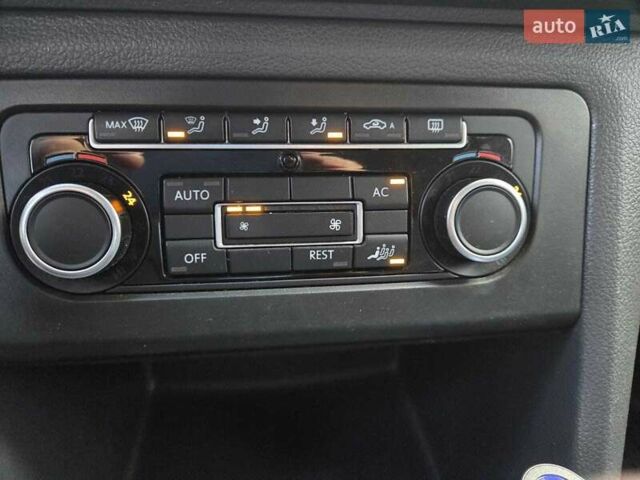 Серый Фольксваген Амарок, объемом двигателя 1.97 л и пробегом 223 тыс. км за 17200 $, фото 31 на Automoto.ua