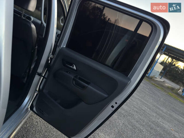 Сірий Фольксваген Амарок, об'ємом двигуна 2 л та пробігом 246 тис. км за 16800 $, фото 53 на Automoto.ua