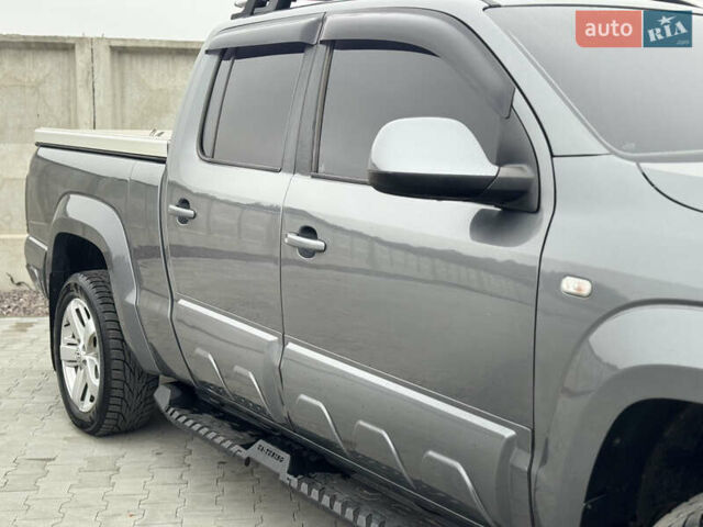 Серый Фольксваген Амарок, объемом двигателя 1.97 л и пробегом 340 тыс. км за 14999 $, фото 5 на Automoto.ua