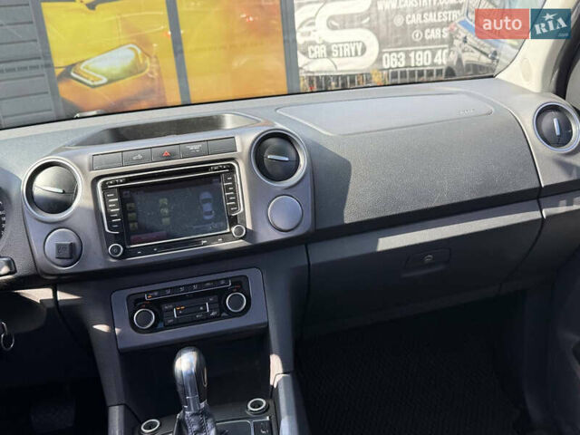 Серый Фольксваген Амарок, объемом двигателя 2 л и пробегом 265 тыс. км за 15999 $, фото 27 на Automoto.ua