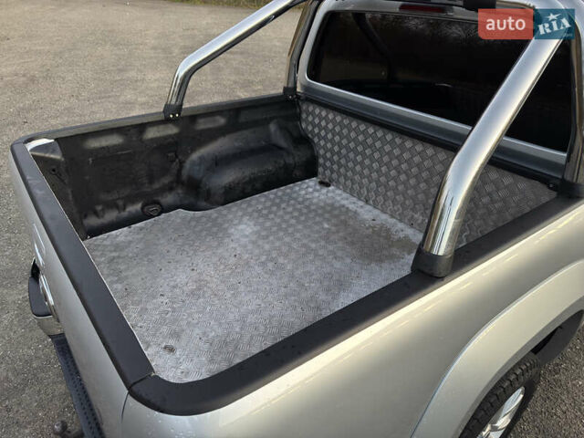 Сірий Фольксваген Амарок, об'ємом двигуна 2 л та пробігом 246 тис. км за 16800 $, фото 29 на Automoto.ua