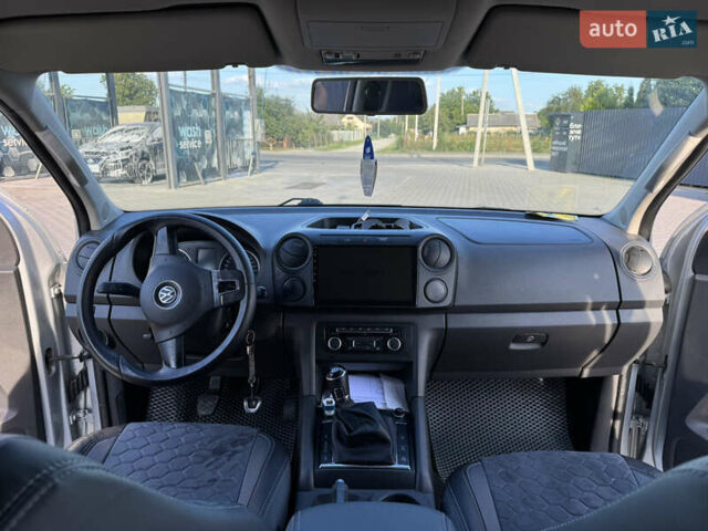 Серый Фольксваген Амарок, объемом двигателя 2 л и пробегом 360 тыс. км за 16000 $, фото 13 на Automoto.ua