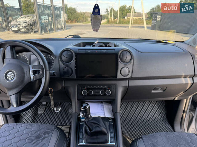 Серый Фольксваген Амарок, объемом двигателя 2 л и пробегом 360 тыс. км за 16000 $, фото 12 на Automoto.ua