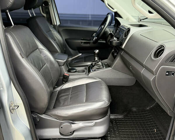 Сірий Фольксваген Амарок, об'ємом двигуна 1.97 л та пробігом 237 тис. км за 16200 $, фото 20 на Automoto.ua