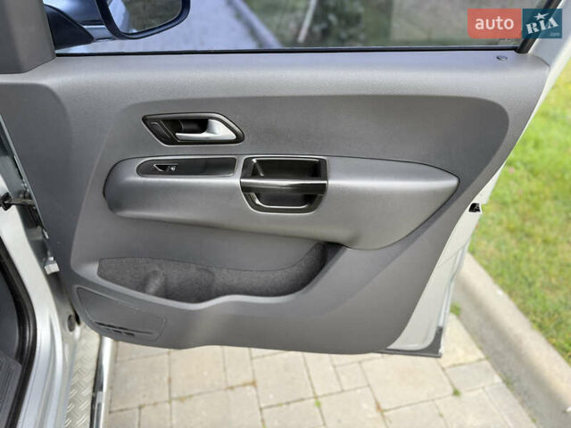 Сірий Фольксваген Амарок, об'ємом двигуна 1.97 л та пробігом 237 тис. км за 16200 $, фото 21 на Automoto.ua