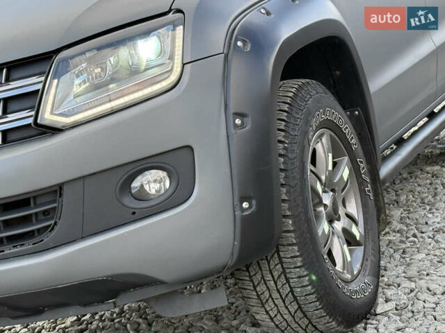 Серый Фольксваген Амарок, объемом двигателя 2 л и пробегом 265 тыс. км за 16700 $, фото 9 на Automoto.ua