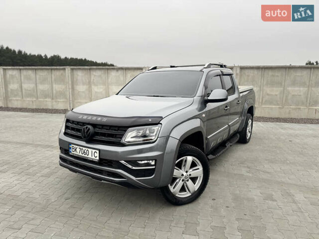 Серый Фольксваген Амарок, объемом двигателя 1.97 л и пробегом 340 тыс. км за 14999 $, фото 9 на Automoto.ua
