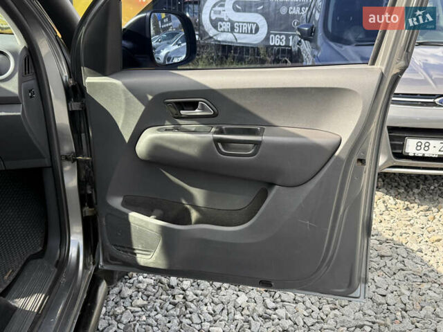 Серый Фольксваген Амарок, объемом двигателя 2 л и пробегом 265 тыс. км за 16700 $, фото 26 на Automoto.ua