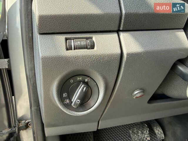 Серый Фольксваген Амарок, объемом двигателя 2 л и пробегом 265 тыс. км за 16700 $, фото 38 на Automoto.ua