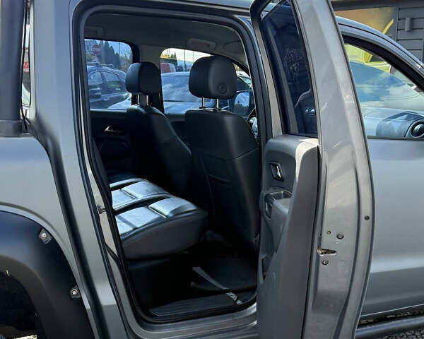 Серый Фольксваген Амарок, объемом двигателя 2 л и пробегом 265 тыс. км за 15999 $, фото 28 на Automoto.ua