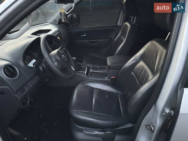 Сірий Фольксваген Амарок, об'ємом двигуна 2 л та пробігом 246 тис. км за 16800 $, фото 39 на Automoto.ua