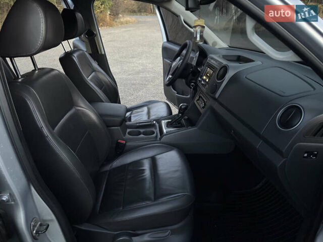 Сірий Фольксваген Амарок, об'ємом двигуна 2 л та пробігом 246 тис. км за 16800 $, фото 44 на Automoto.ua