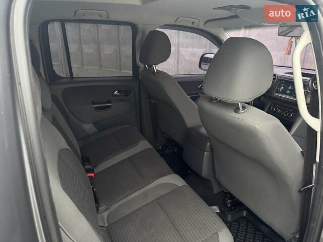 Серый Фольксваген Амарок, объемом двигателя 1.97 л и пробегом 340 тыс. км за 14999 $, фото 27 на Automoto.ua