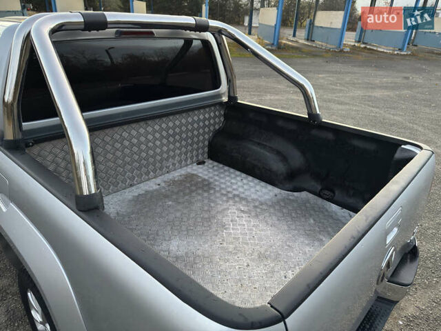 Сірий Фольксваген Амарок, об'ємом двигуна 2 л та пробігом 246 тис. км за 16800 $, фото 31 на Automoto.ua