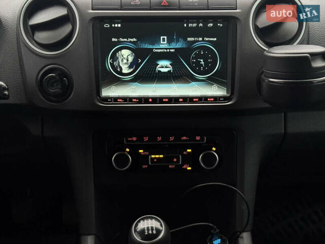 Серый Фольксваген Амарок, объемом двигателя 1.97 л и пробегом 340 тыс. км за 14999 $, фото 32 на Automoto.ua