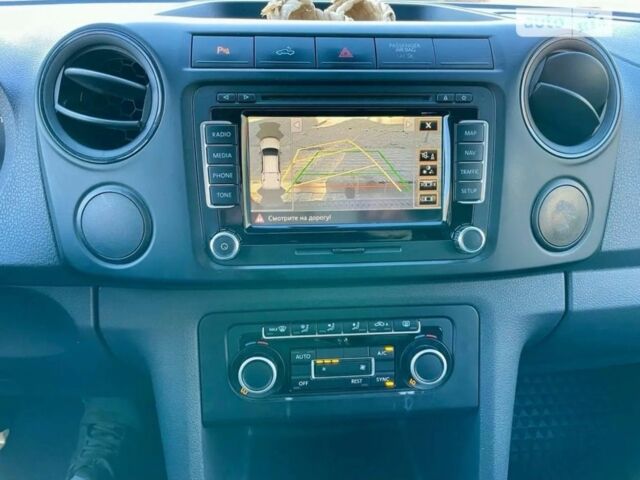 Серый Фольксваген Амарок, объемом двигателя 2 л и пробегом 320 тыс. км за 16000 $, фото 6 на Automoto.ua