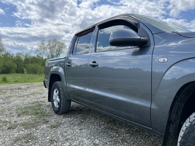 Серый Фольксваген Амарок, объемом двигателя 2 л и пробегом 335 тыс. км за 20000 $, фото 15 на Automoto.ua