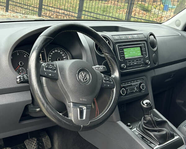 Серый Фольксваген Амарок, объемом двигателя 1.97 л и пробегом 264 тыс. км за 21000 $, фото 12 на Automoto.ua