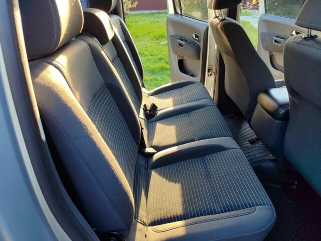 Сірий Фольксваген Амарок, об'ємом двигуна 2 л та пробігом 260 тис. км за 21500 $, фото 7 на Automoto.ua