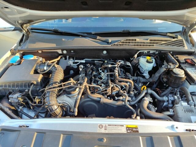 Сірий Фольксваген Амарок, об'ємом двигуна 2 л та пробігом 260 тис. км за 21500 $, фото 3 на Automoto.ua