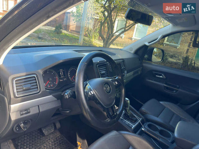 Серый Фольксваген Амарок, объемом двигателя 2.97 л и пробегом 285 тыс. км за 30000 $, фото 4 на Automoto.ua