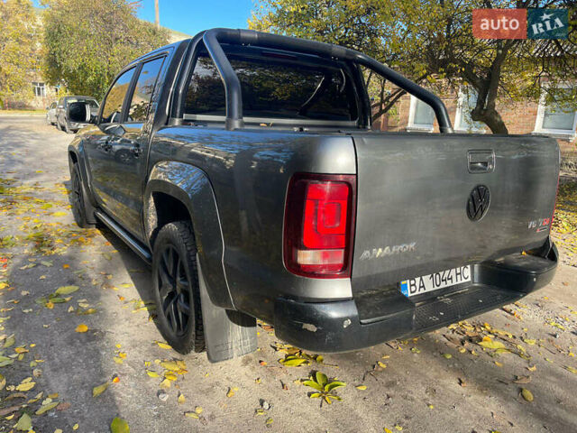 Серый Фольксваген Амарок, объемом двигателя 2.97 л и пробегом 285 тыс. км за 30000 $, фото 3 на Automoto.ua
