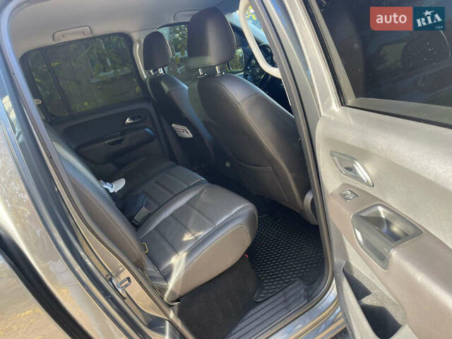 Серый Фольксваген Амарок, объемом двигателя 2.97 л и пробегом 285 тыс. км за 30000 $, фото 7 на Automoto.ua