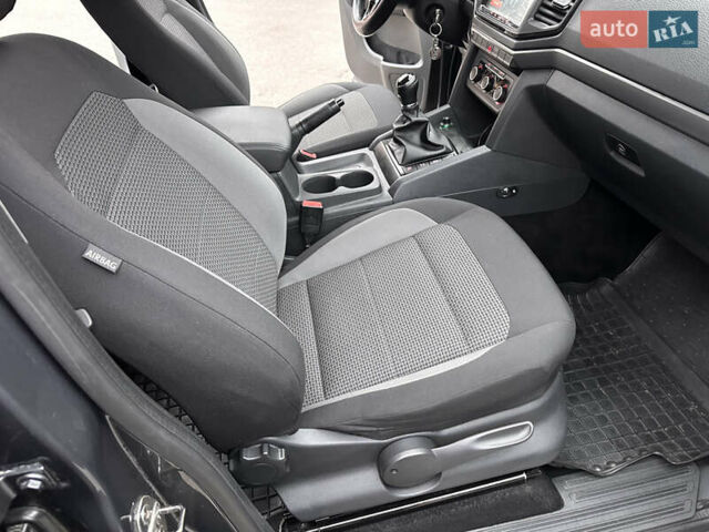 Серый Фольксваген Амарок, объемом двигателя 2 л и пробегом 148 тыс. км за 22000 $, фото 14 на Automoto.ua