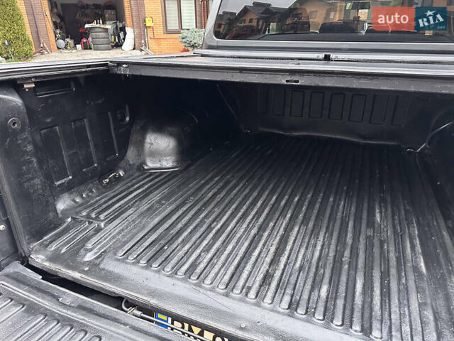 Серый Фольксваген Амарок, объемом двигателя 2 л и пробегом 148 тыс. км за 22000 $, фото 24 на Automoto.ua