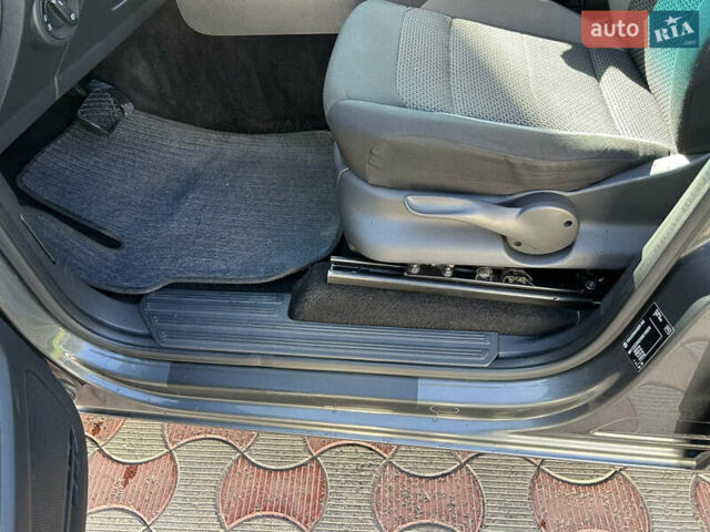 Серый Фольксваген Амарок, объемом двигателя 1.97 л и пробегом 230 тыс. км за 19900 $, фото 12 на Automoto.ua